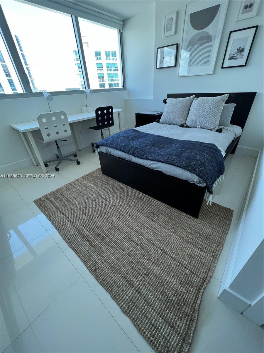 ARTECH RESIDENCES AT AVEN - Residential Lease