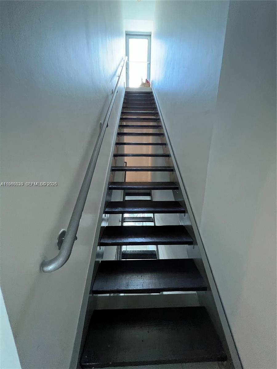 ARTECH RESIDENCES AT AVEN - Residential Lease