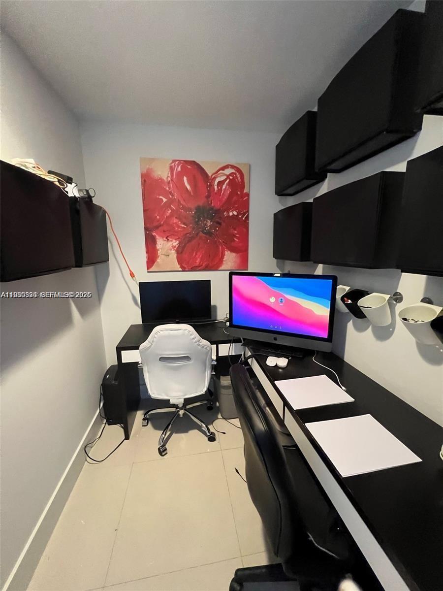 ARTECH RESIDENCES AT AVEN - Residential Lease