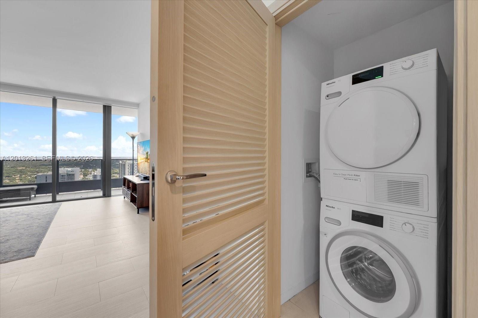 BRICKELL FLATIRON CONDO - Residential Lease