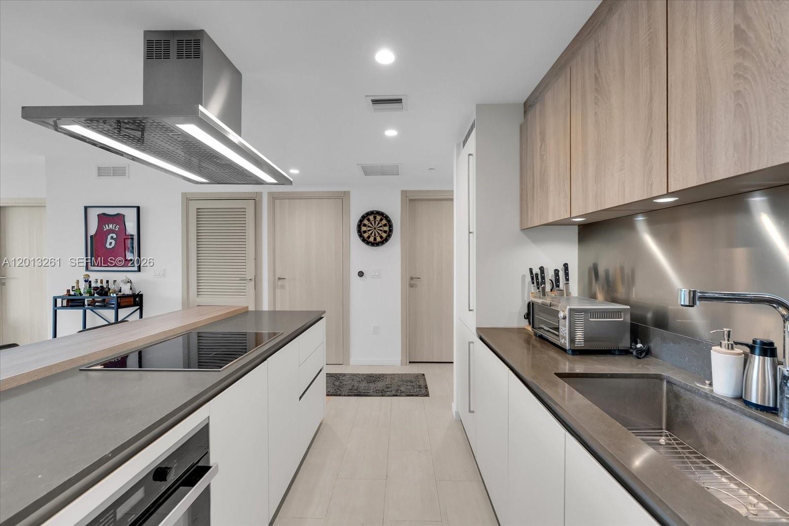 BRICKELL FLATIRON CONDO - Residential Lease