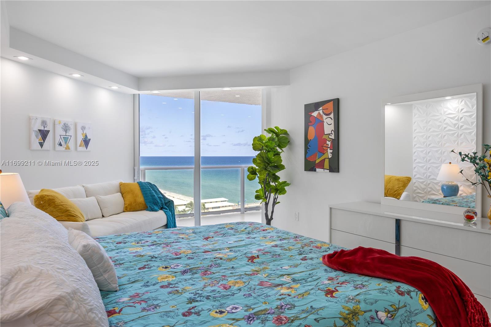 OCEANIA II CONDO - Residential