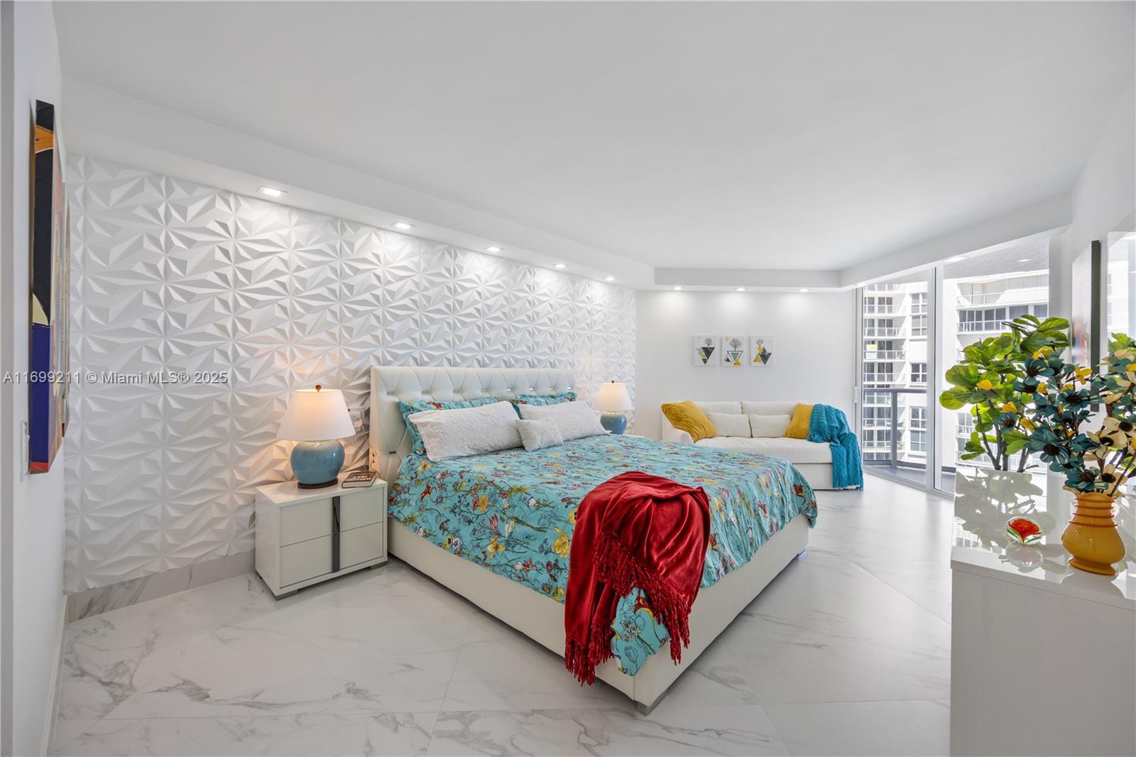 OCEANIA II CONDO - Residential