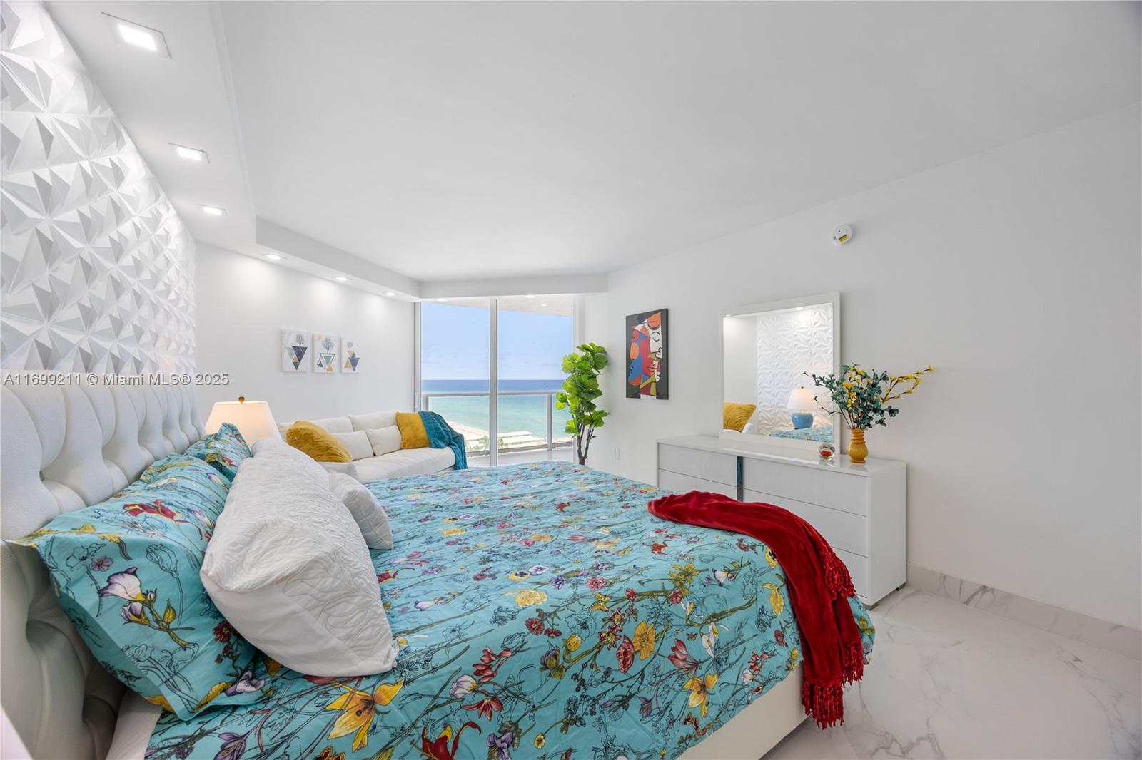 OCEANIA II CONDO - Residential