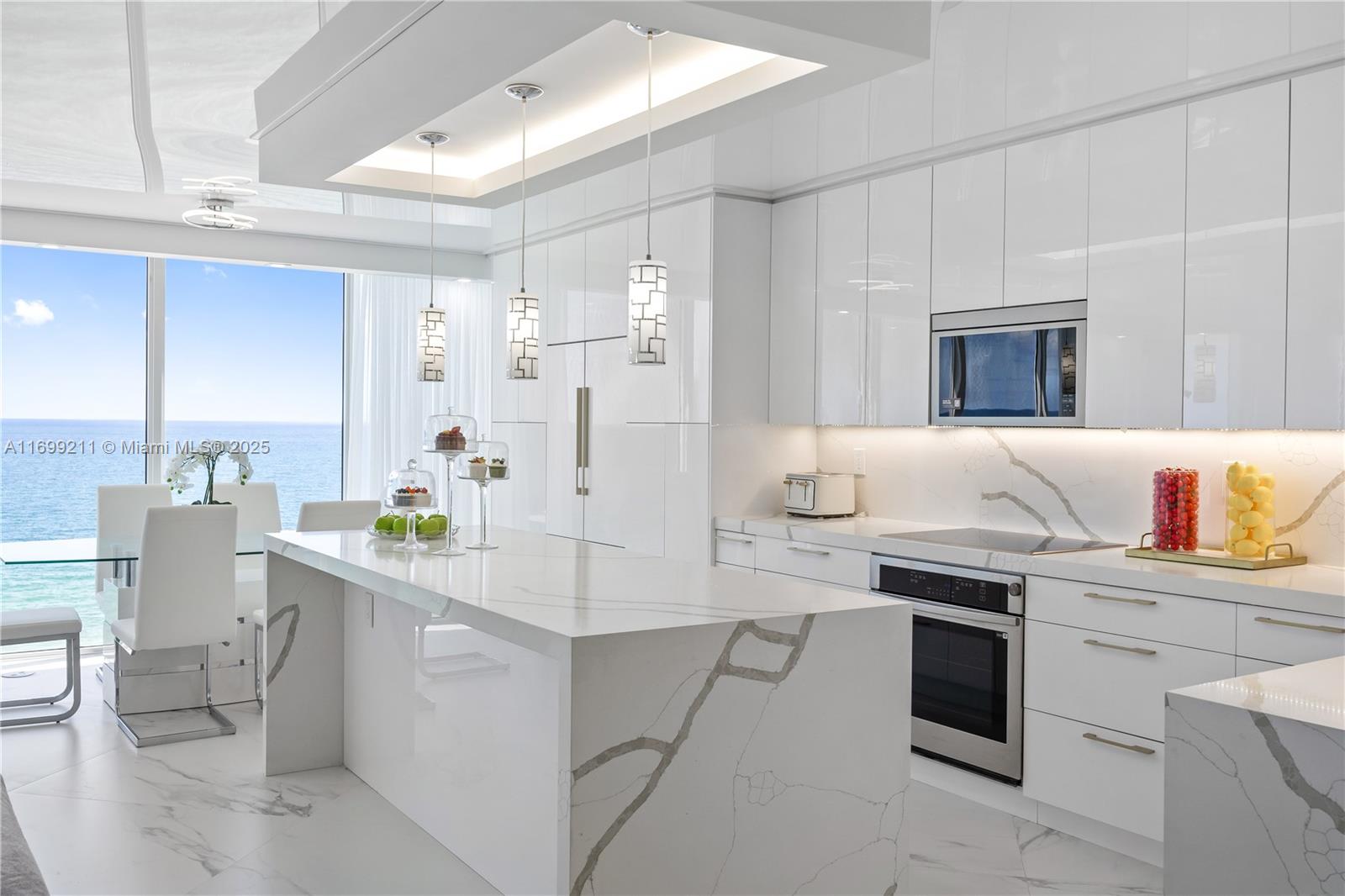 OCEANIA II CONDO - Residential