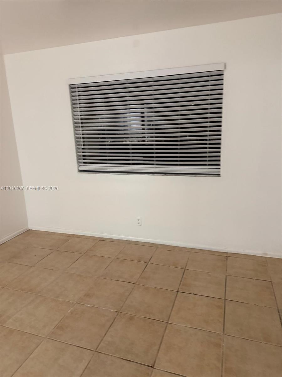 CORAL SPRINGS VILLAS COND - Residential Lease
