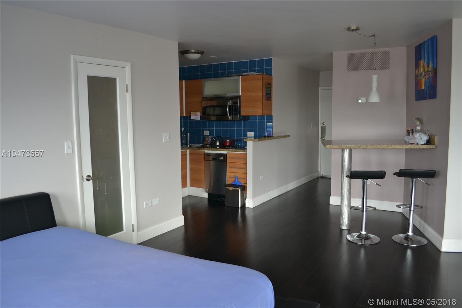 OCTAGON TOWER I - Residential Lease