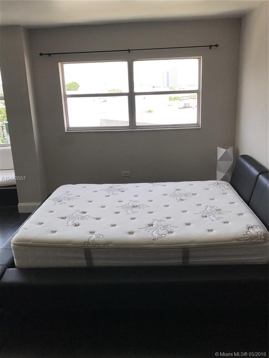 OCTAGON TOWER I - Residential Lease