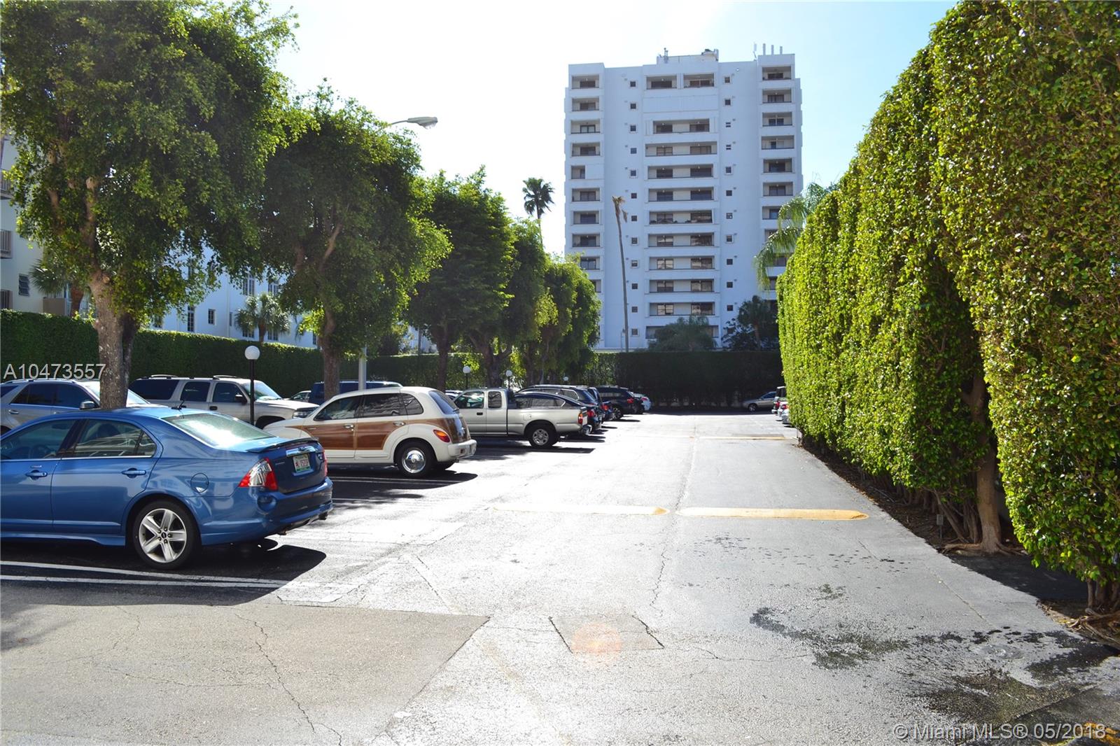 OCTAGON TOWER I - Residential Lease