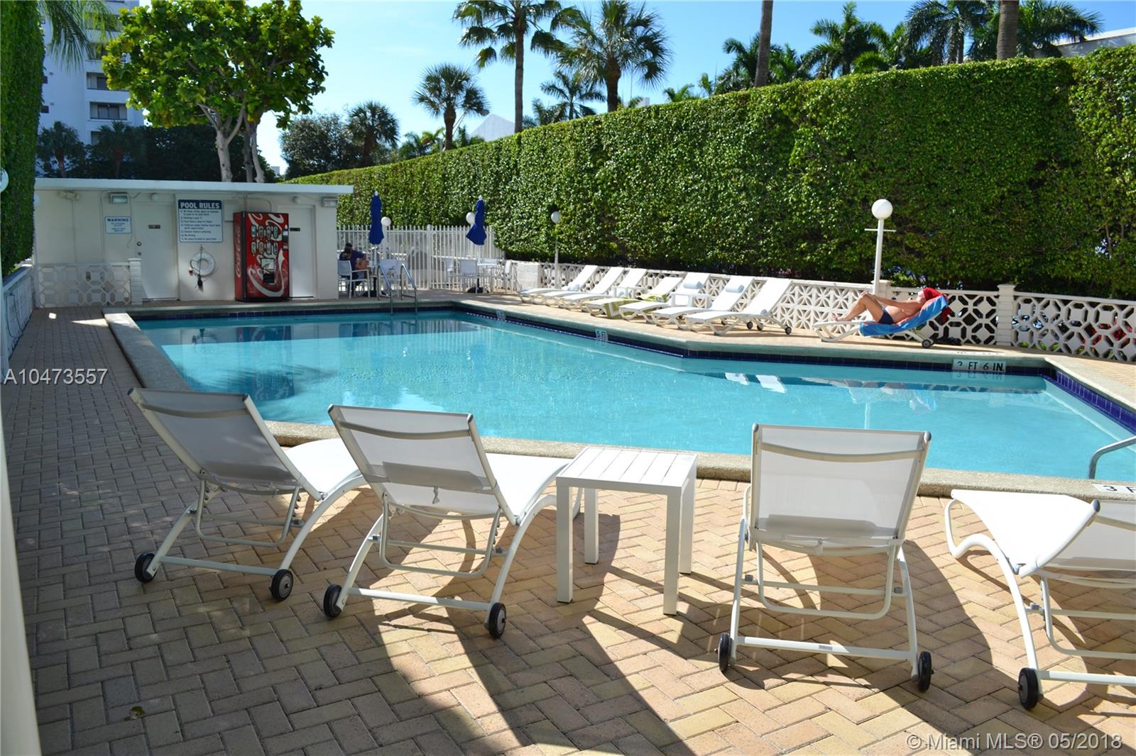 OCTAGON TOWER I - Residential Lease