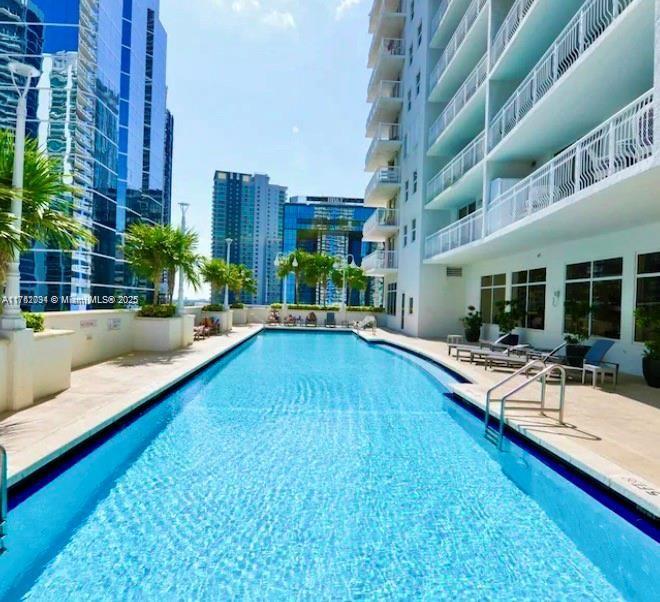 THE CLUB AT BRICKELL BAY - Residential