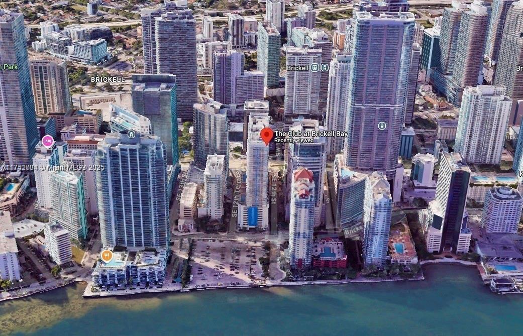 THE CLUB AT BRICKELL BAY - Residential