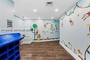 THE PLAZA 851 BRICKELL CO - Residential