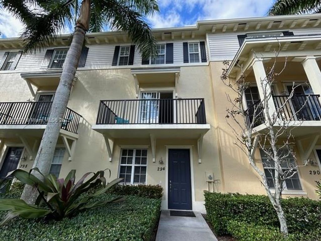 Photo of 294 Quarry Knoll Way #0, Jupiter, FL 33458 (MLS # A11503879)