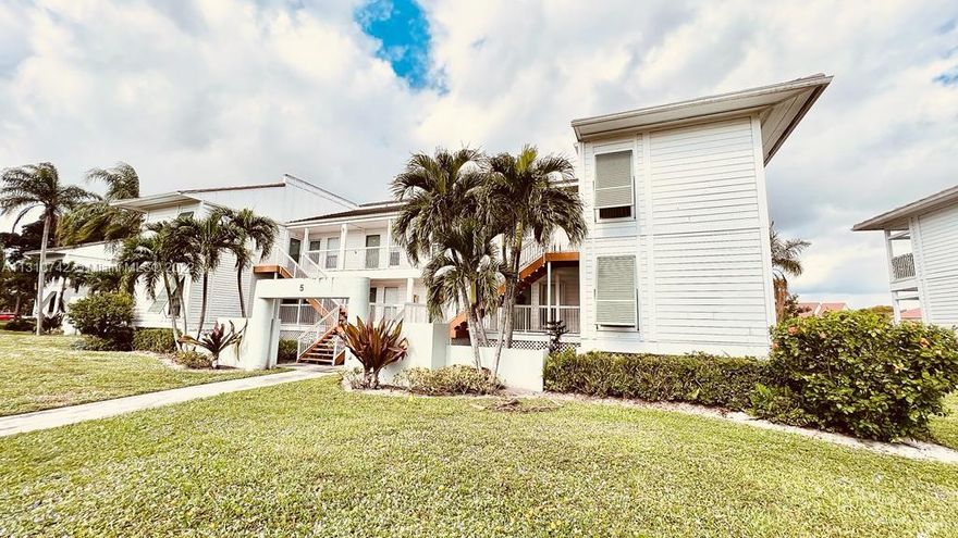 Perfectly maintained condo with awesome lake view! A Must-see condo located in PGA National. This full of sunlight condo features, brand new wood laminate floor throughout the entire unit, complete open kitchen concept with brand-new stainless-steel appliances, all freshly painted in white, and covered balcony with open views overlooking the lake. Condo includes one assigned parking space, laundry facility and community swimming pool. Located in man-gated PGA National POA, in the heart of Palm Beach Gardens! Best deal in Palm Beach Gardens! Easy to show on lockbox! Annual Lease only