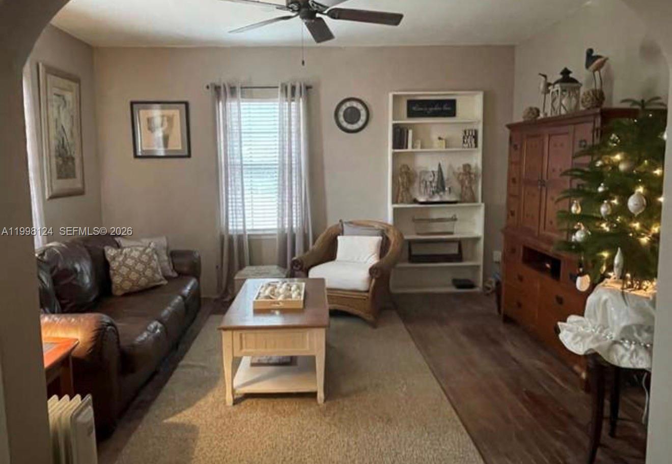 LAKEWOOD - Residential