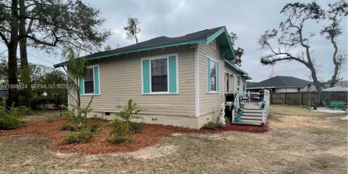 LAKEWOOD - Residential