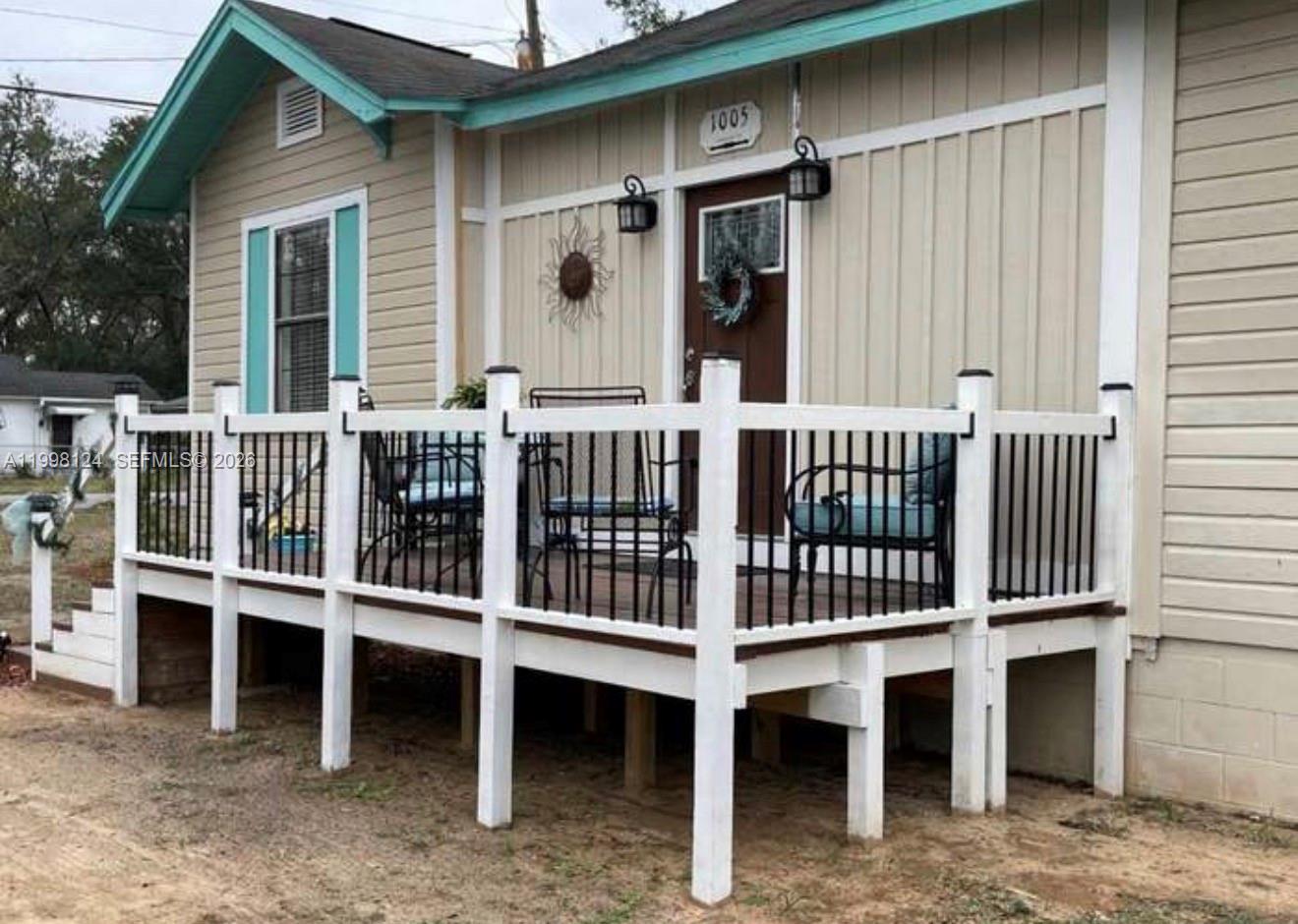 LAKEWOOD - Residential