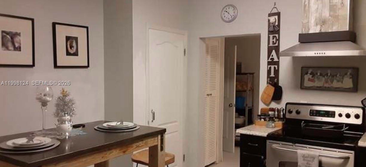 LAKEWOOD - Residential