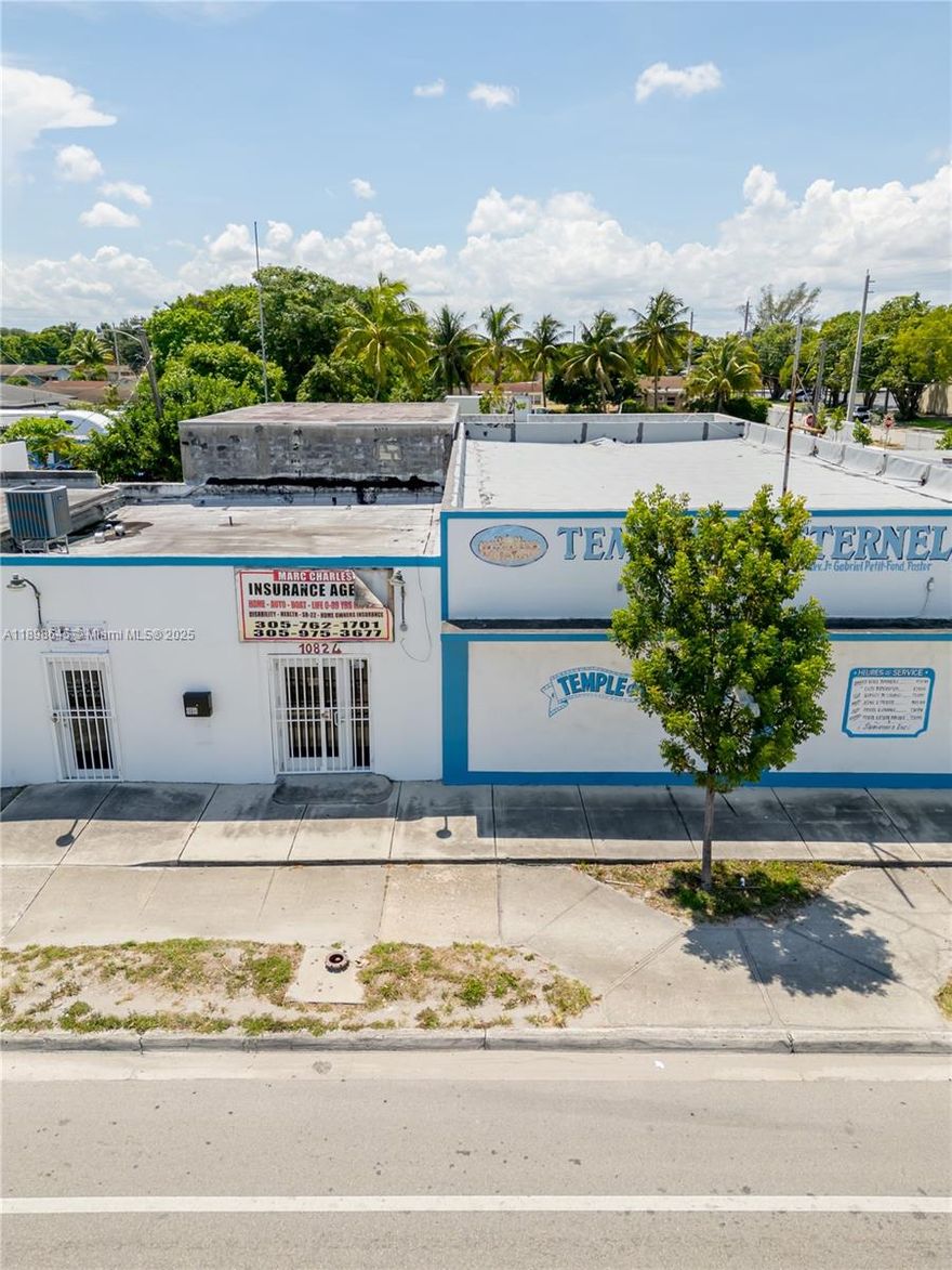 This versatile retail space features a functional layout that includes a reception area and two office. The configuration is ideal for a variety of uses such as professional office, or service-oriented businesses.

The property offers ample on-site parking for tenants and visitors, providing convenience and accessibility.