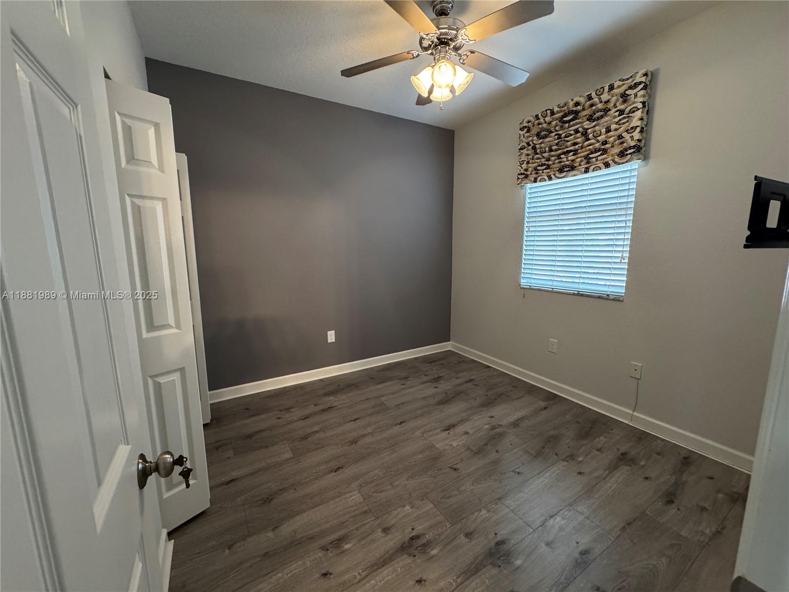 EMERALD CREEK TOWNHOMES - Residential Lease