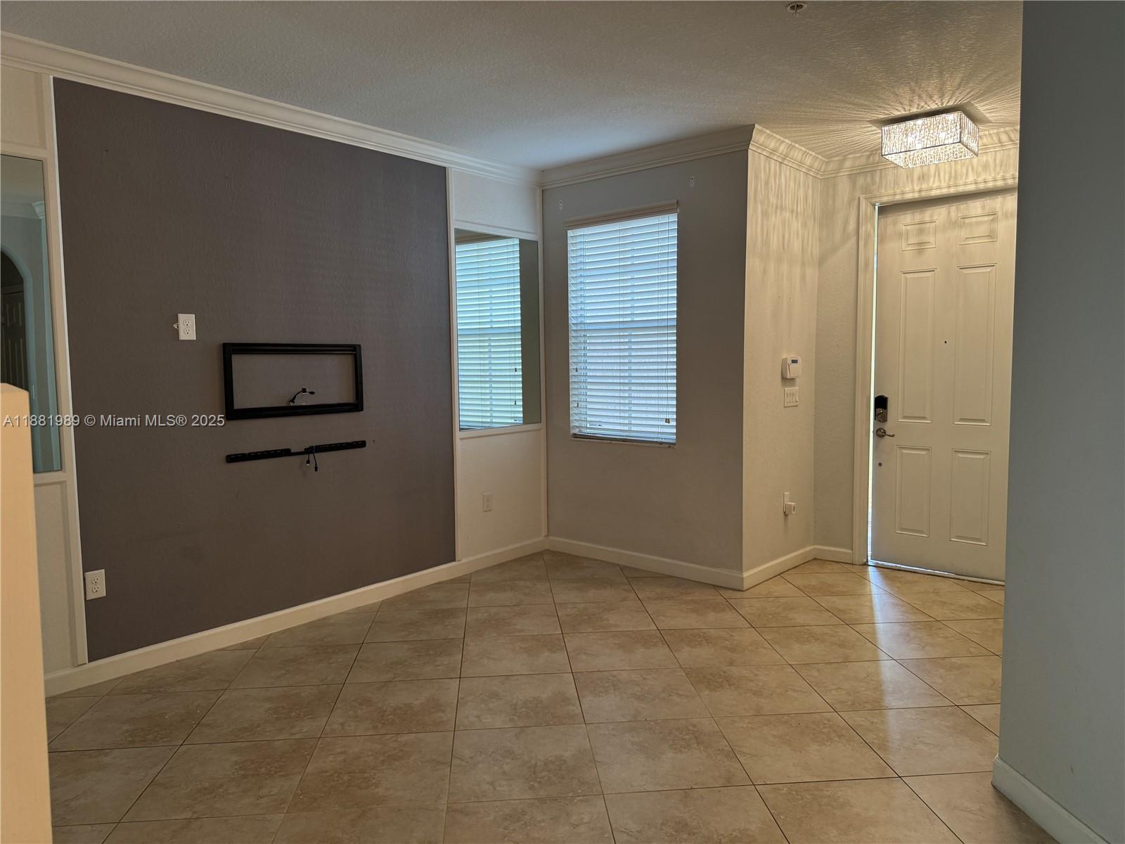 EMERALD CREEK TOWNHOMES - Residential Lease