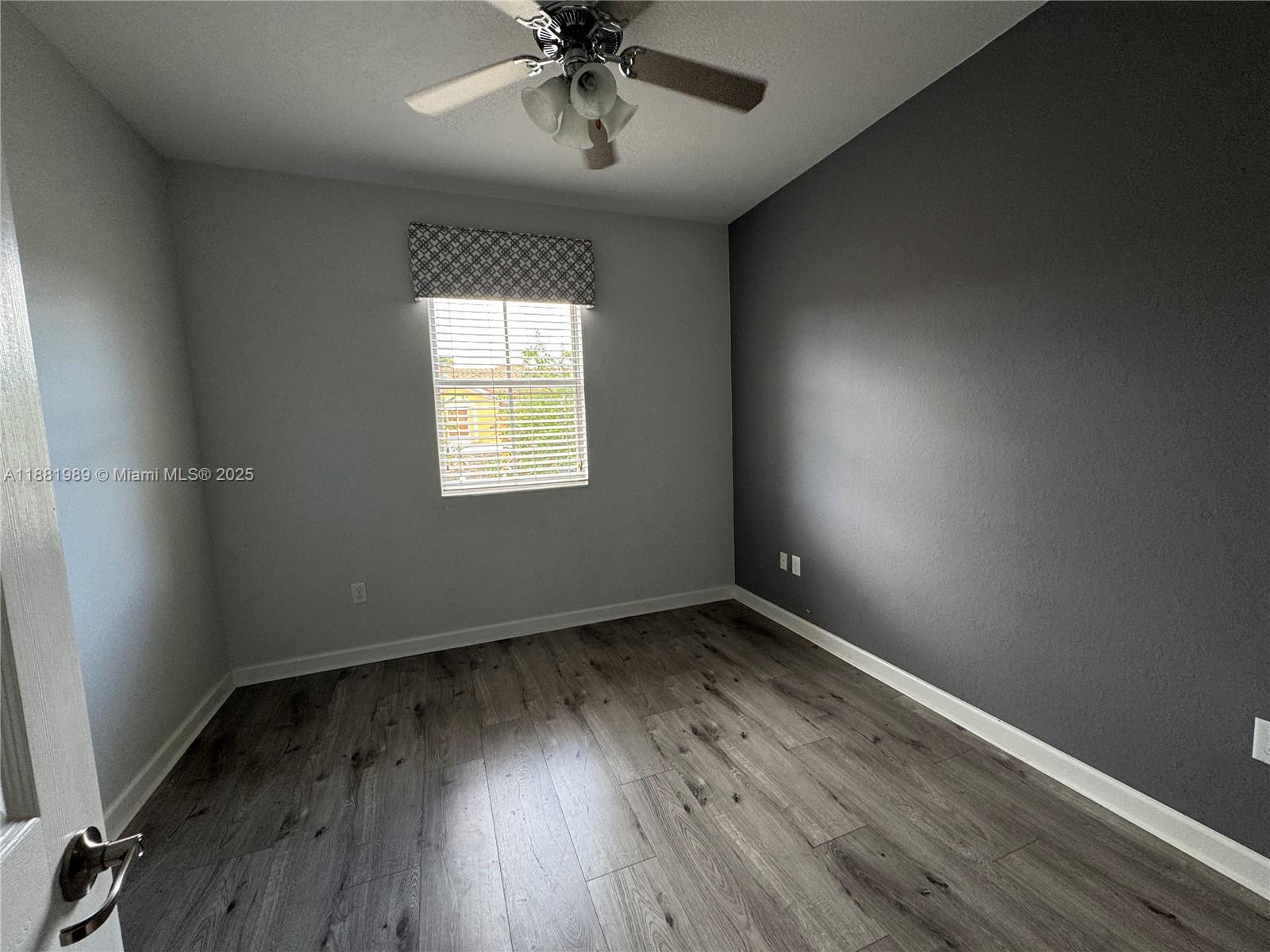EMERALD CREEK TOWNHOMES - Residential Lease
