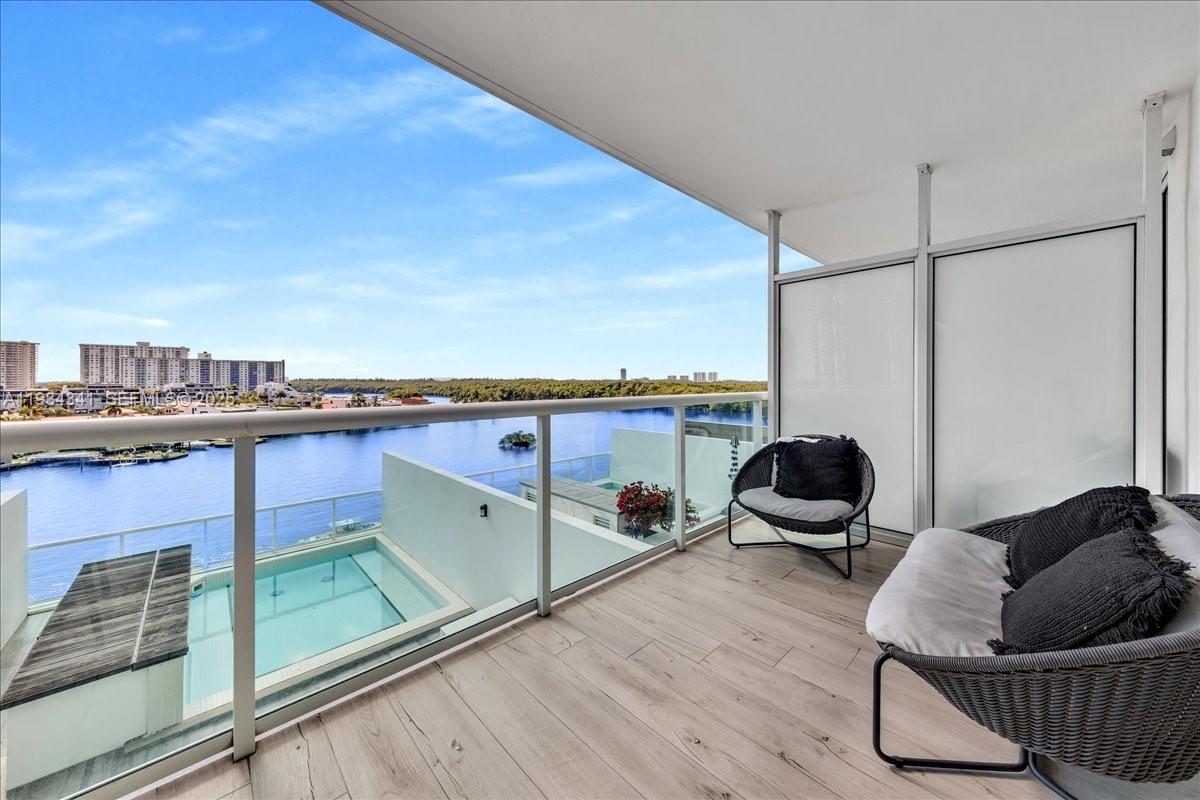 400 SUNNY ISLES CONDO EAS - Residential