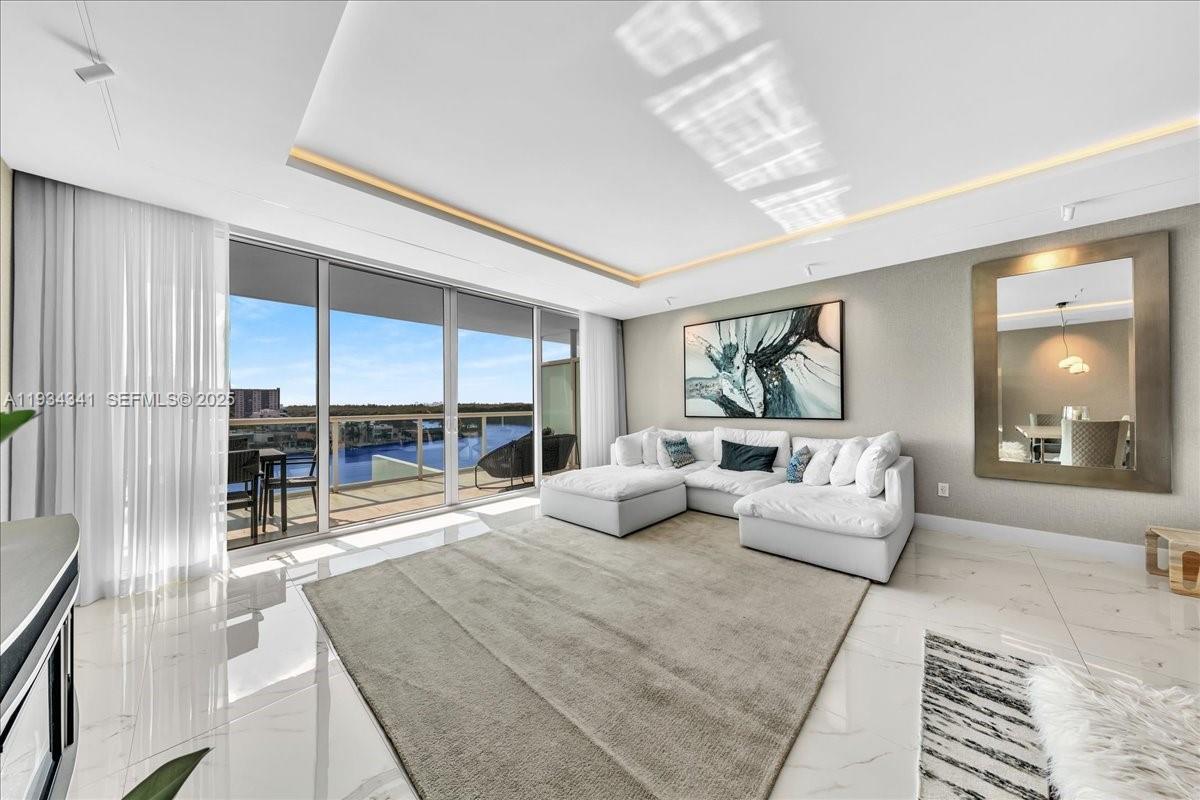 400 SUNNY ISLES CONDO EAS - Residential