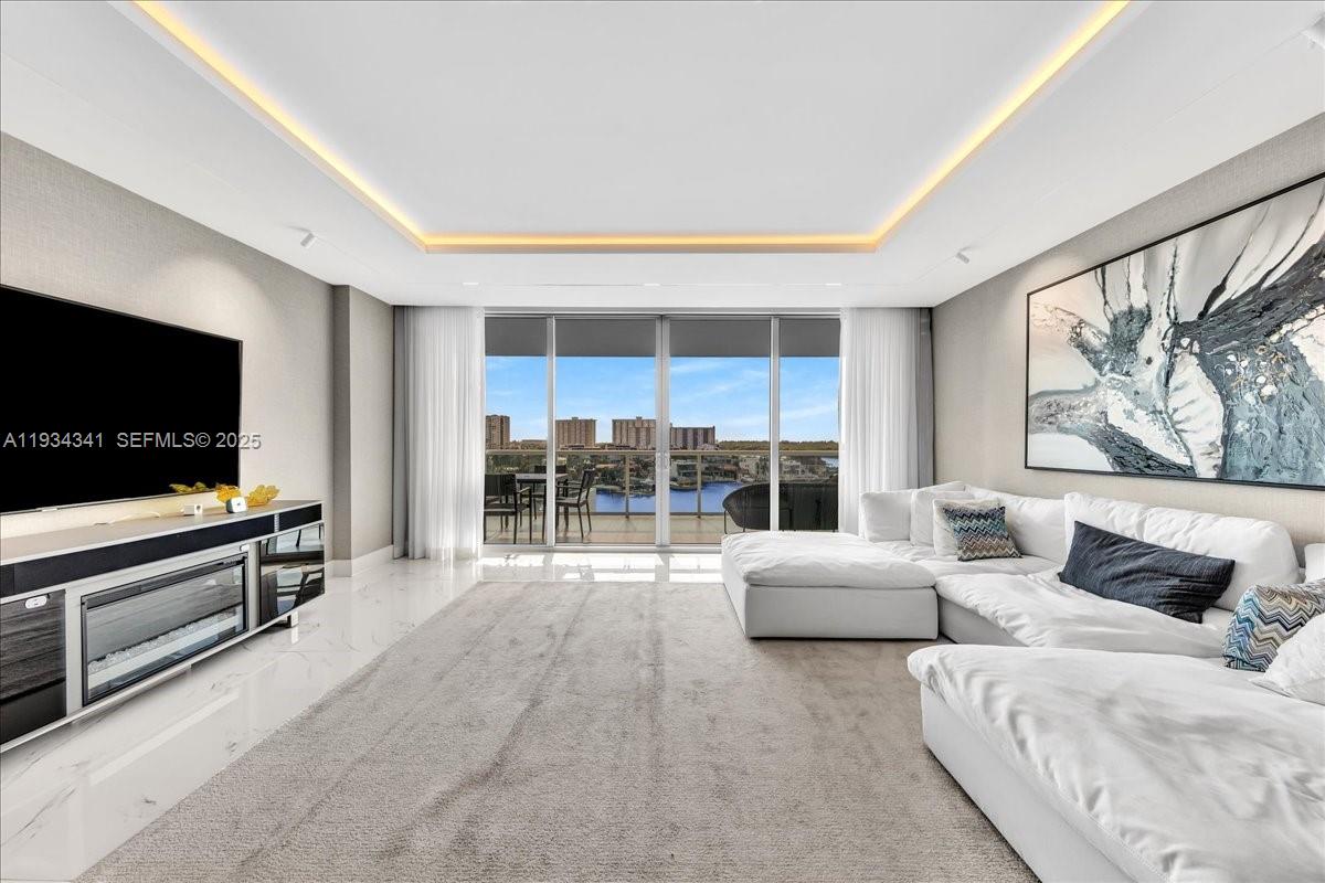 400 SUNNY ISLES CONDO EAS - Residential