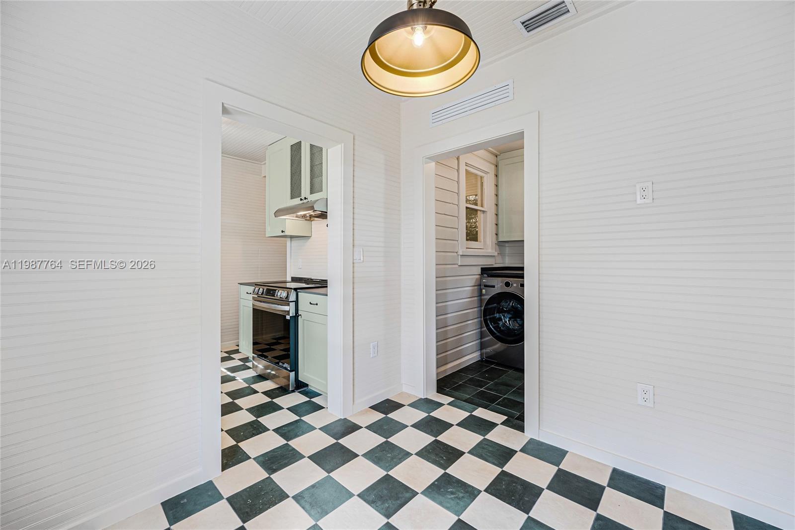 MACFARLANE HOMESTEAD - Residential Lease