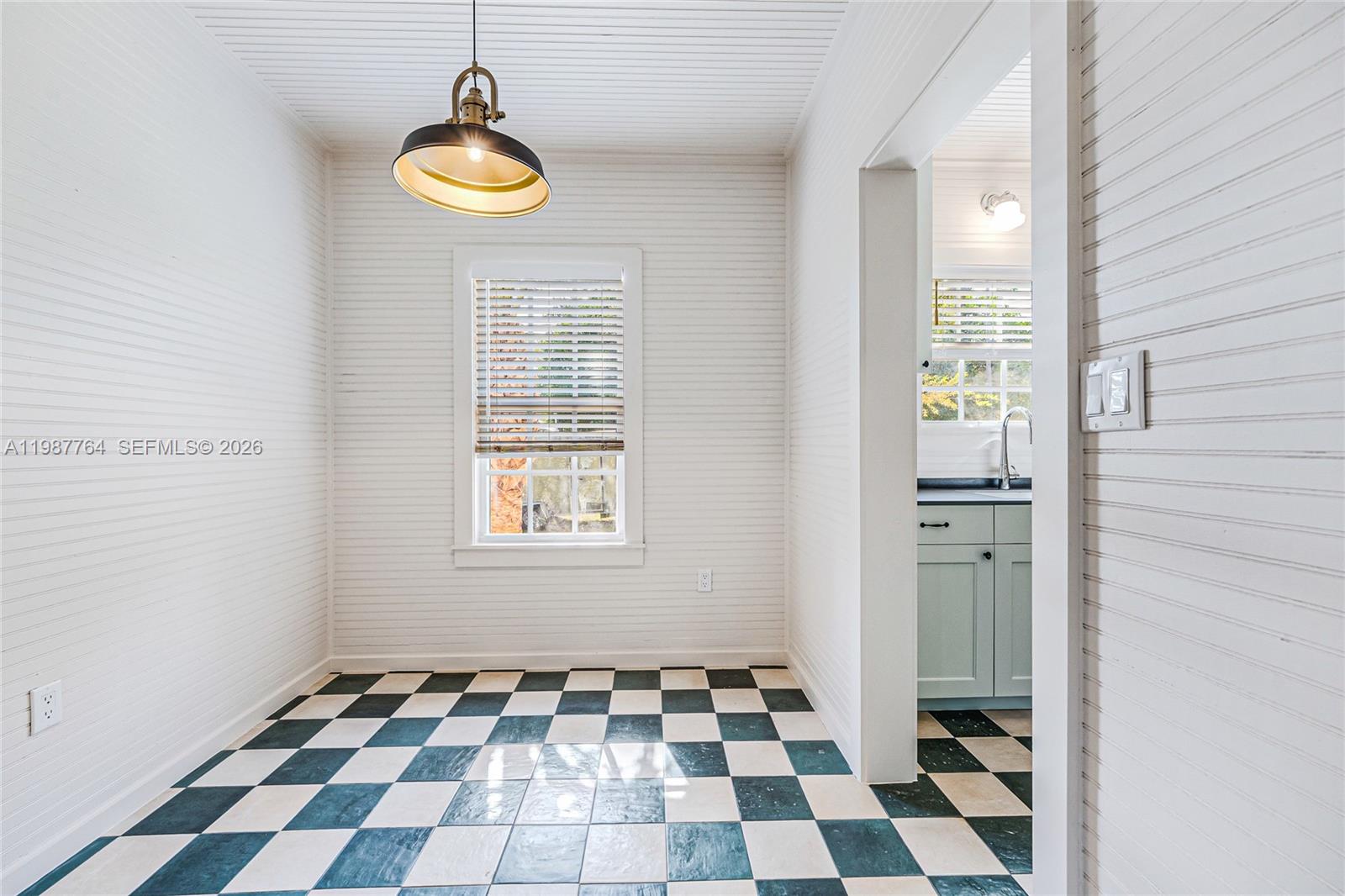 MACFARLANE HOMESTEAD - Residential Lease