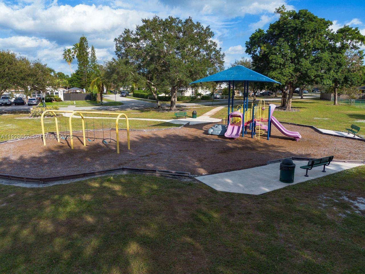 COLONY AT STIRLING - Residential