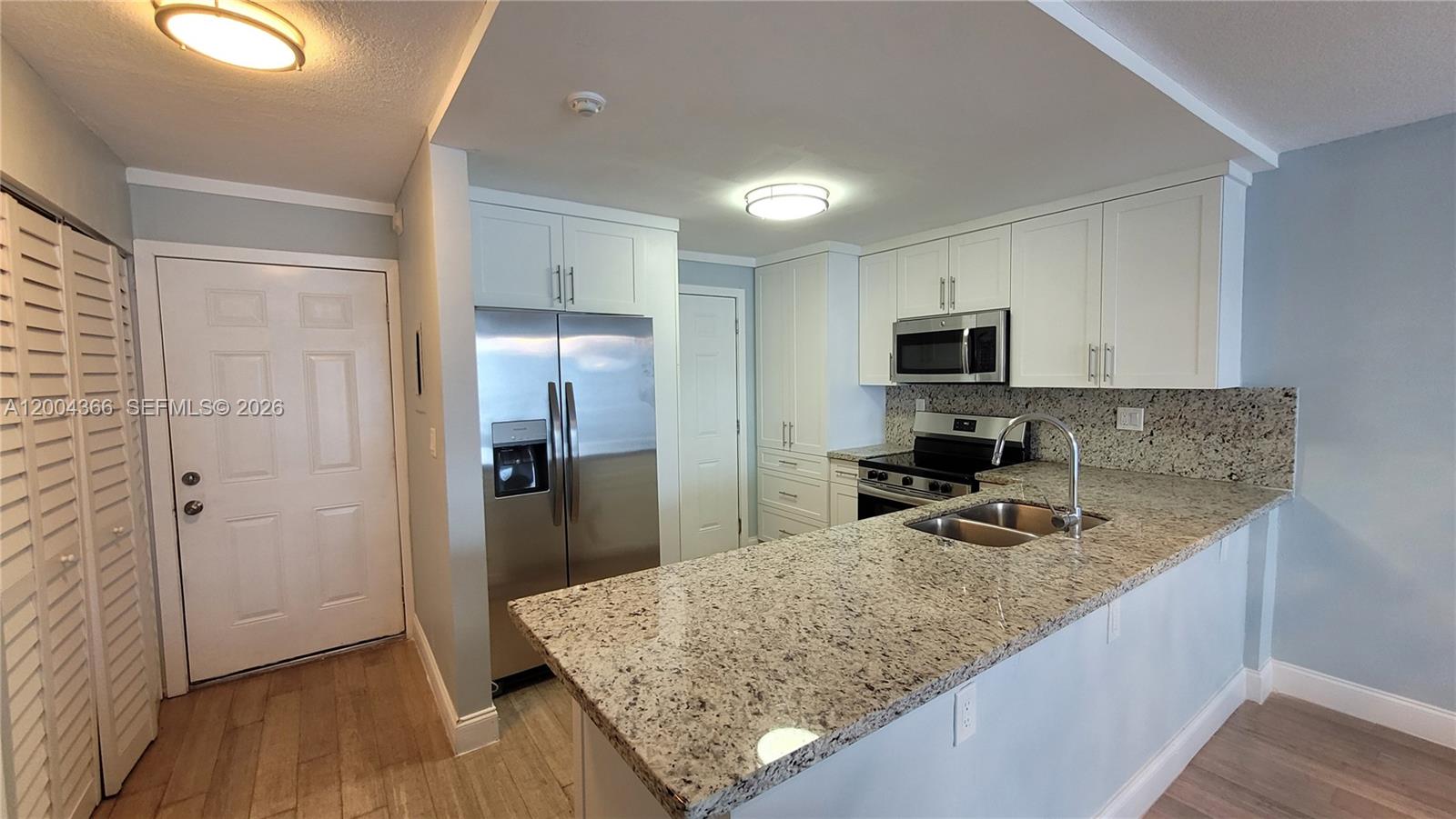 3600 NE 170th St 302