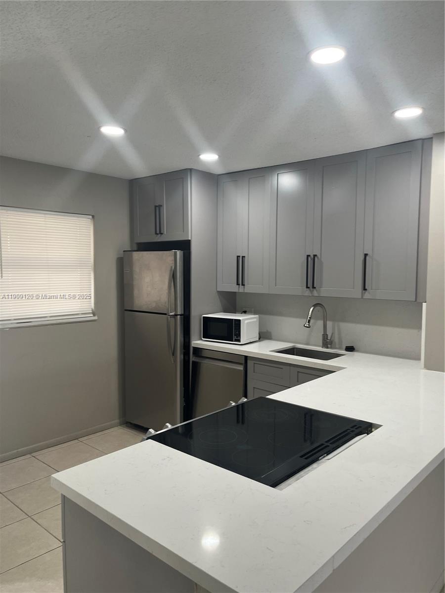 BERKLEY HOUSE OF CARRIAGE - Residential Lease