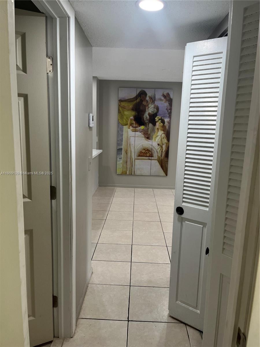 BERKLEY HOUSE OF CARRIAGE - Residential Lease