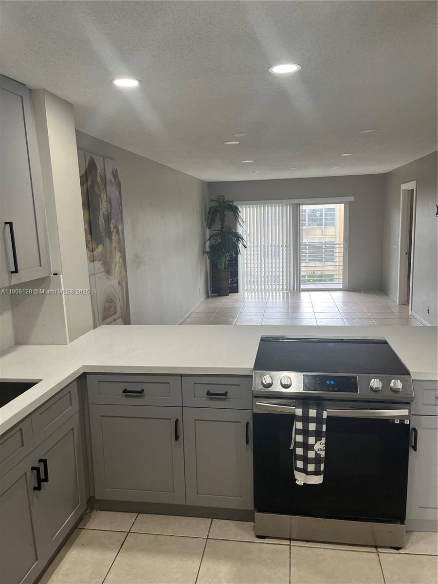 BERKLEY HOUSE OF CARRIAGE - Residential Lease