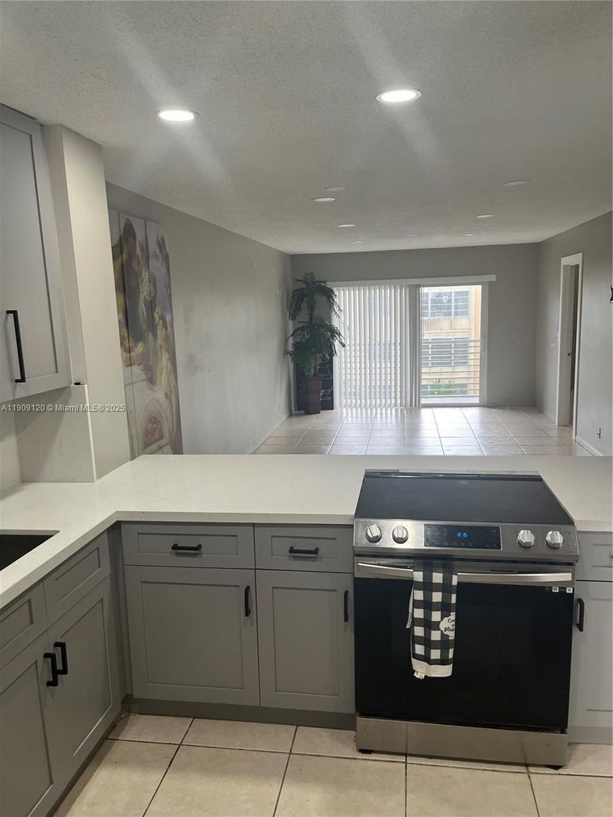 Beautiful 2-Bedroom, 2-Bath Corner Unit!
Located on the third floor, this spacious home features an updated kitchen, open layout, and a large screened-in porch with serene garden views. Rent includes cable, Internet, and pest control.

Enjoy resort-style amenities including a clubhouse, his-and-hers gyms, tennis and basketball courts, Zoom fitness classes, and more!

Perfectly located — close to the Hard Rock Casino, Publix, and only 10 minutes from the airport.