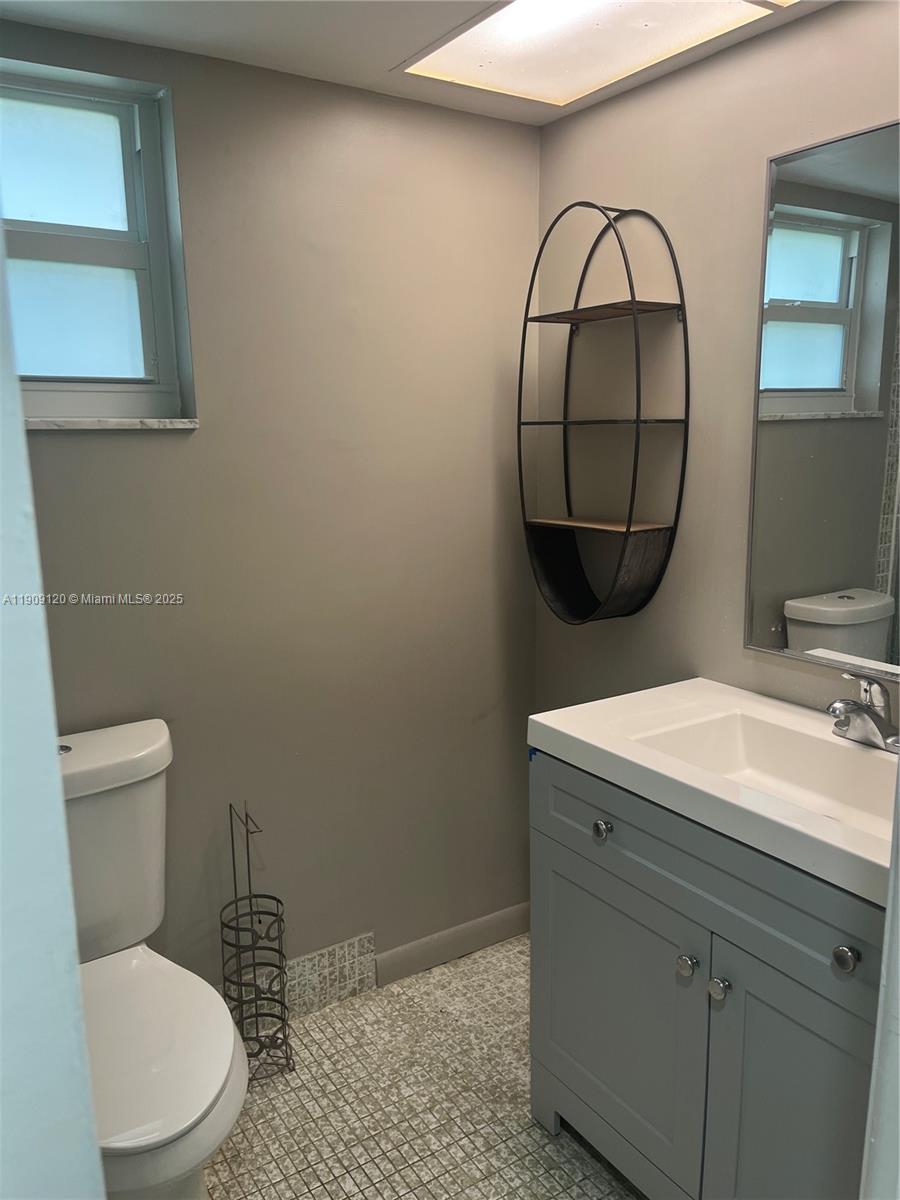 BERKLEY HOUSE OF CARRIAGE - Residential Lease