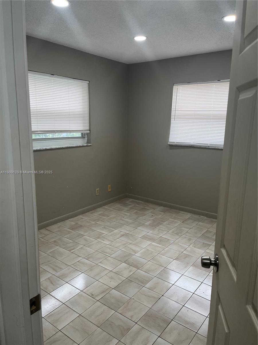 BERKLEY HOUSE OF CARRIAGE - Residential Lease