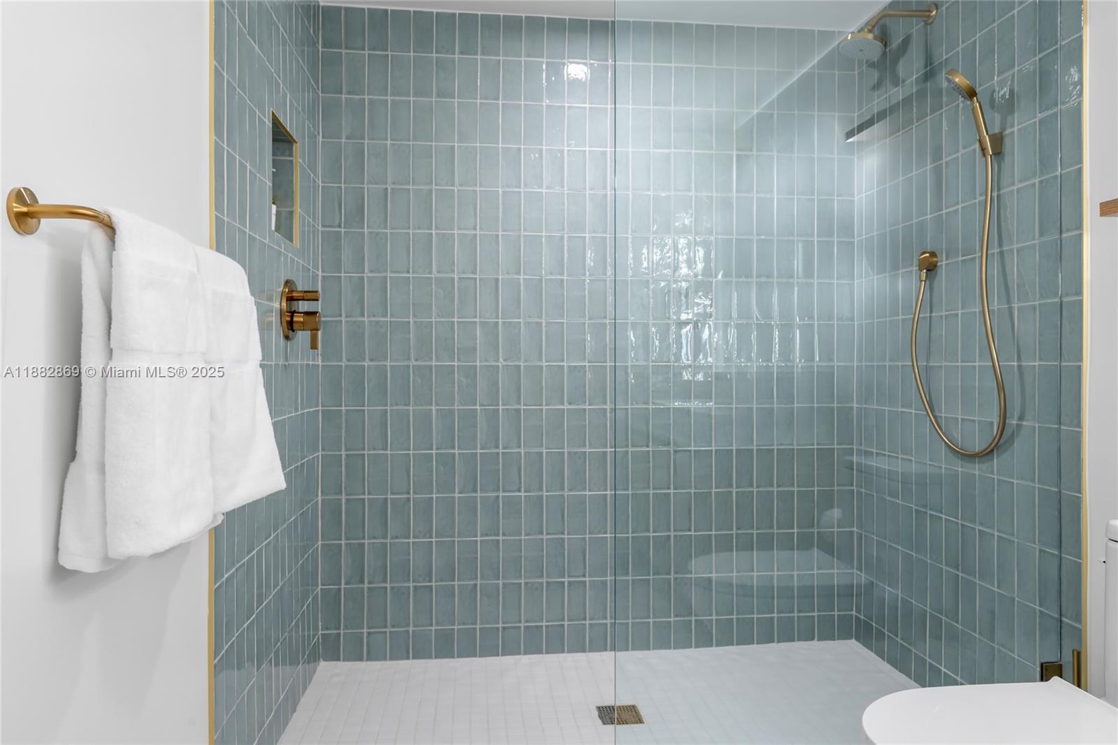 Gale Residences - Residential