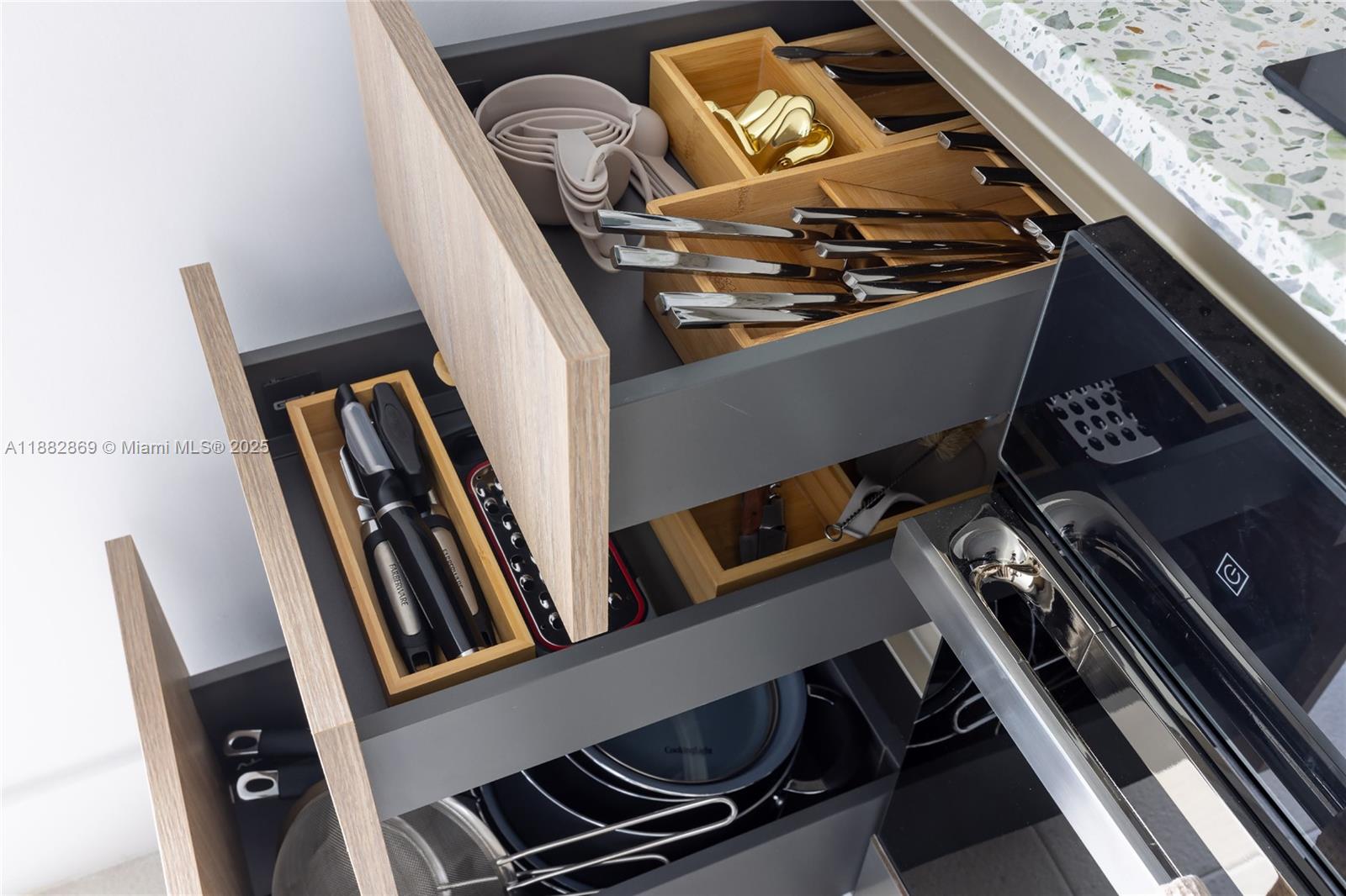 Gale Residences - Residential