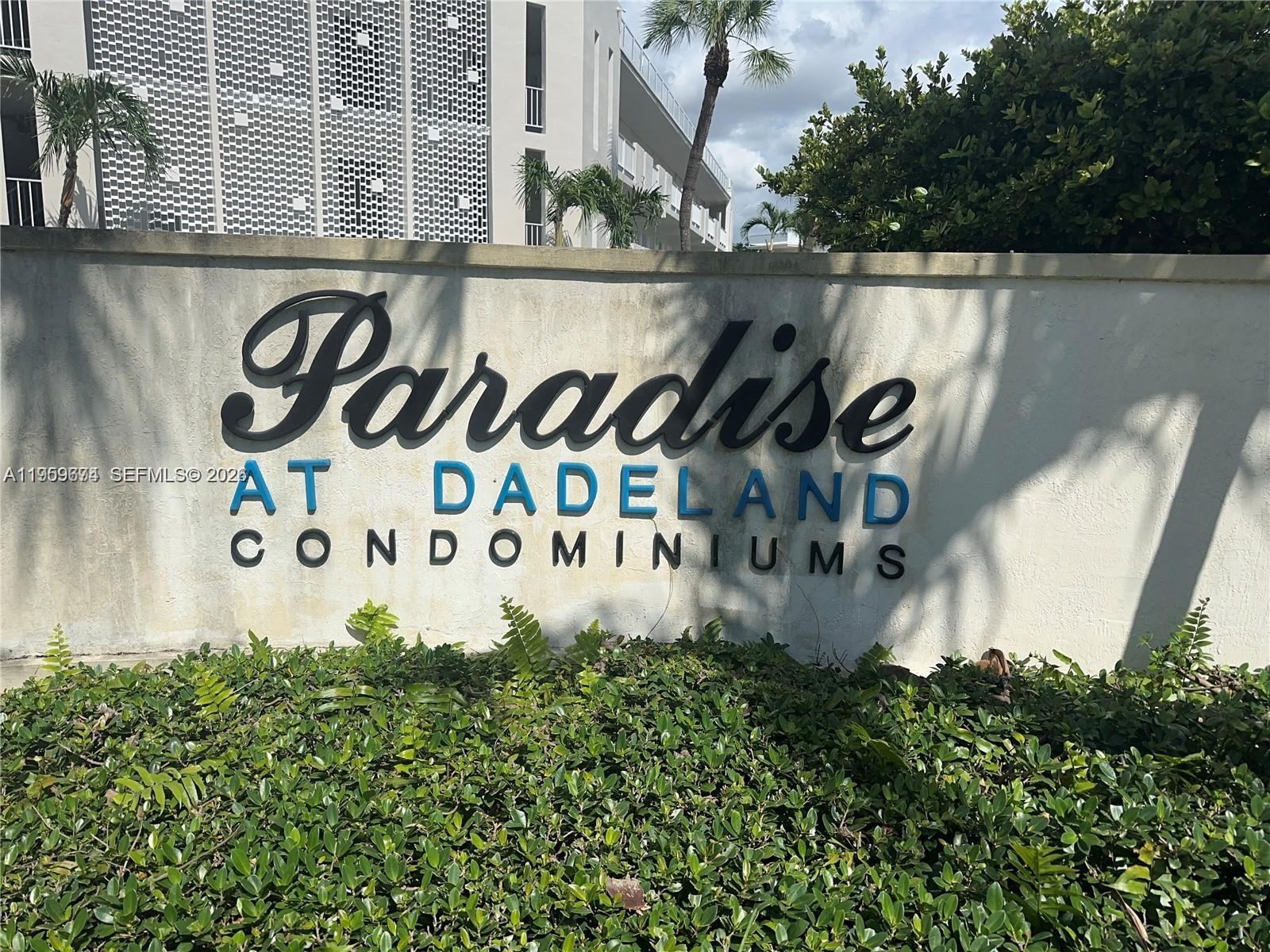 PARADISE AT DADELAND COND - Residential Lease
