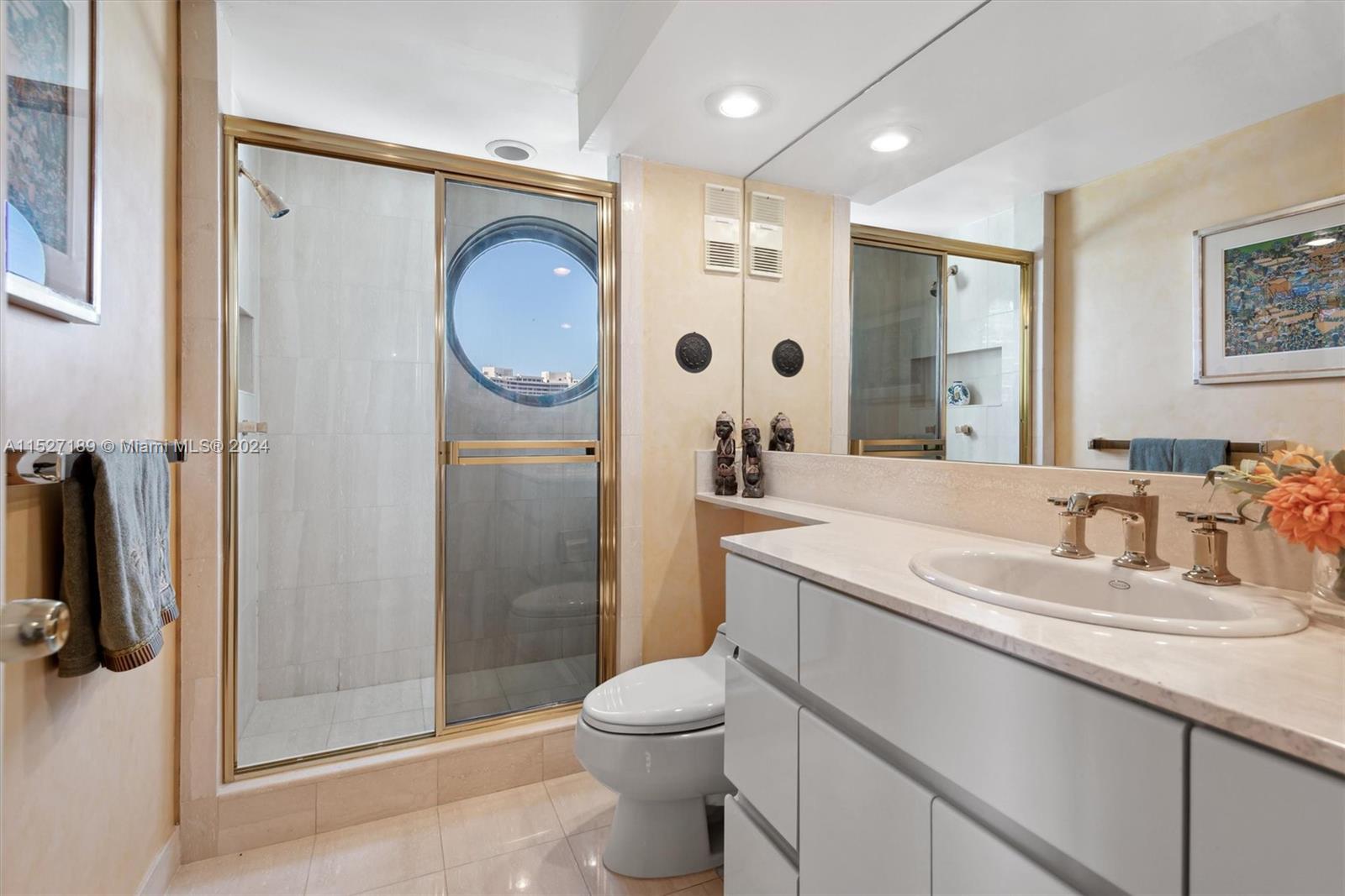 WILLIAMS ISLAND - Residential