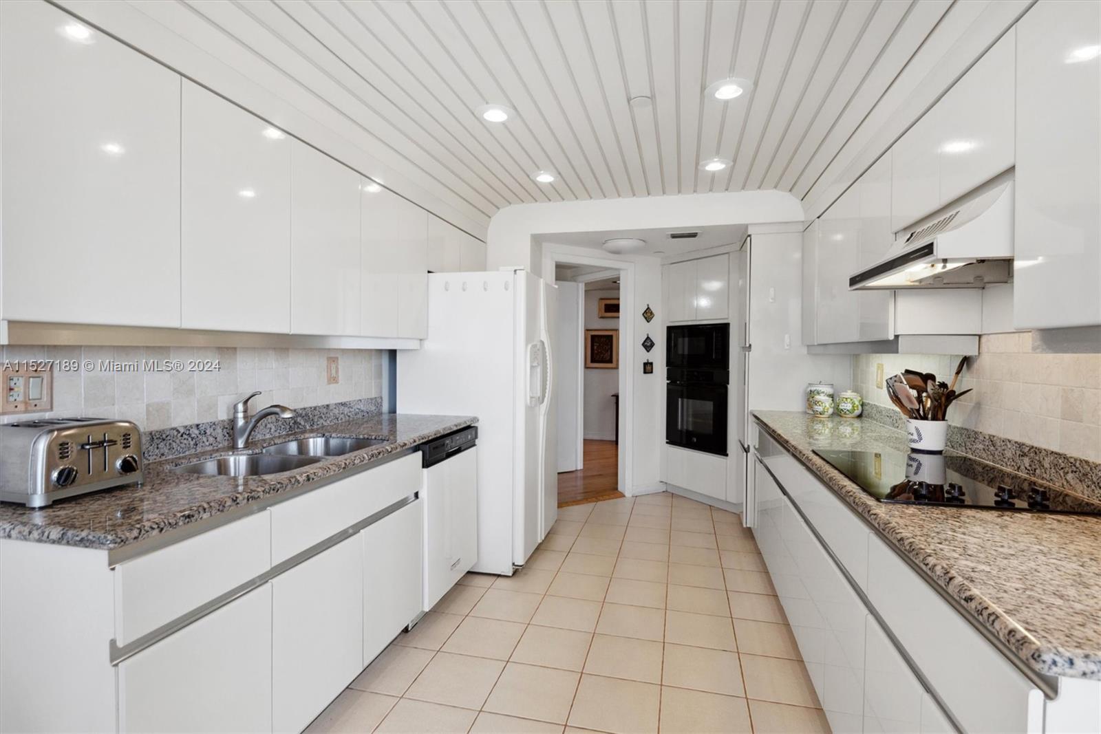 WILLIAMS ISLAND - Residential