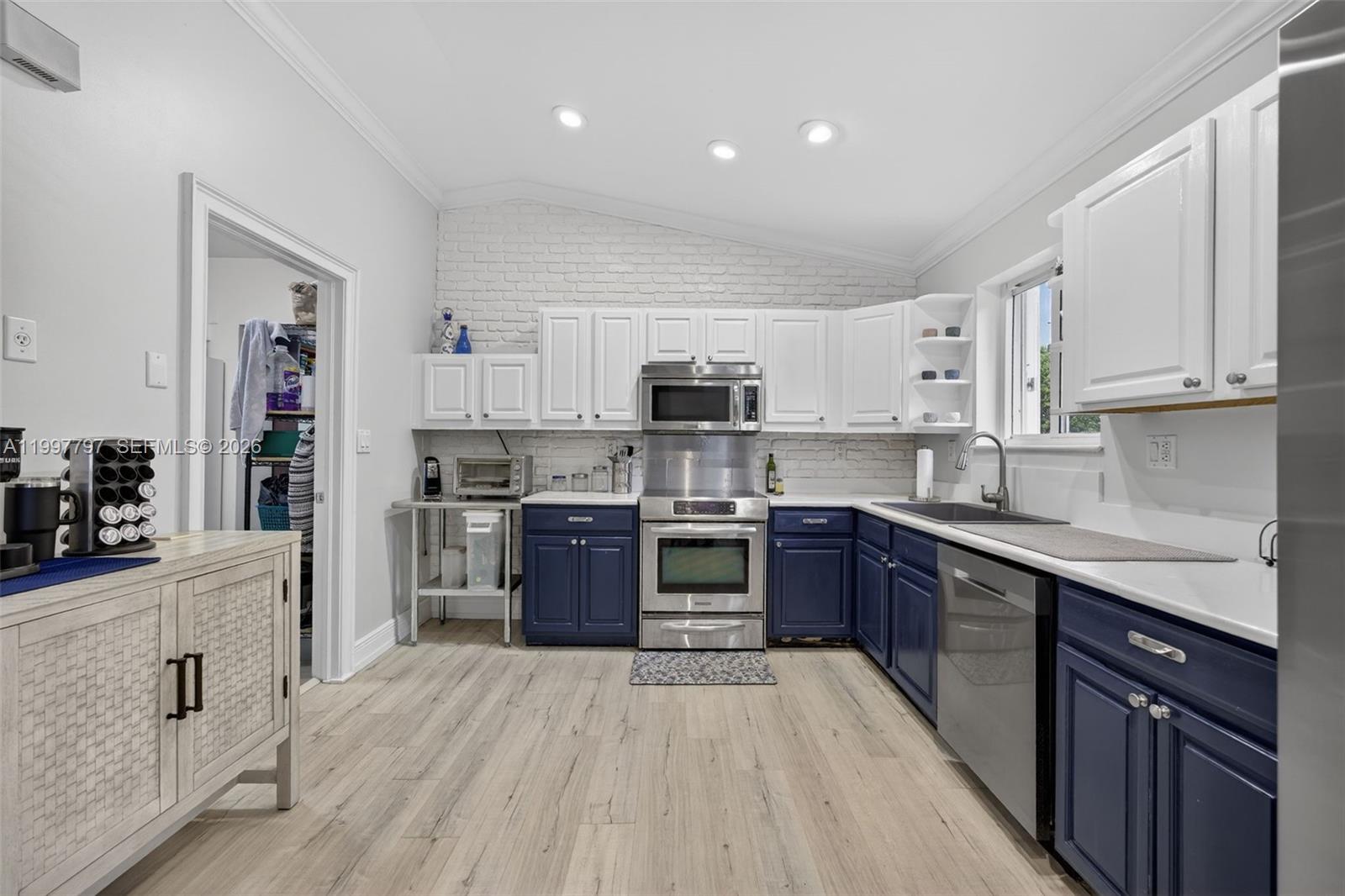 DIXIE PARK HEIGHTS - Residential