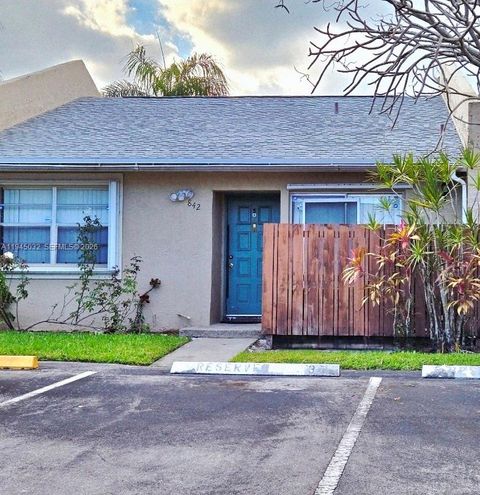 842 Banks Rd Coconut Creek FL 33063