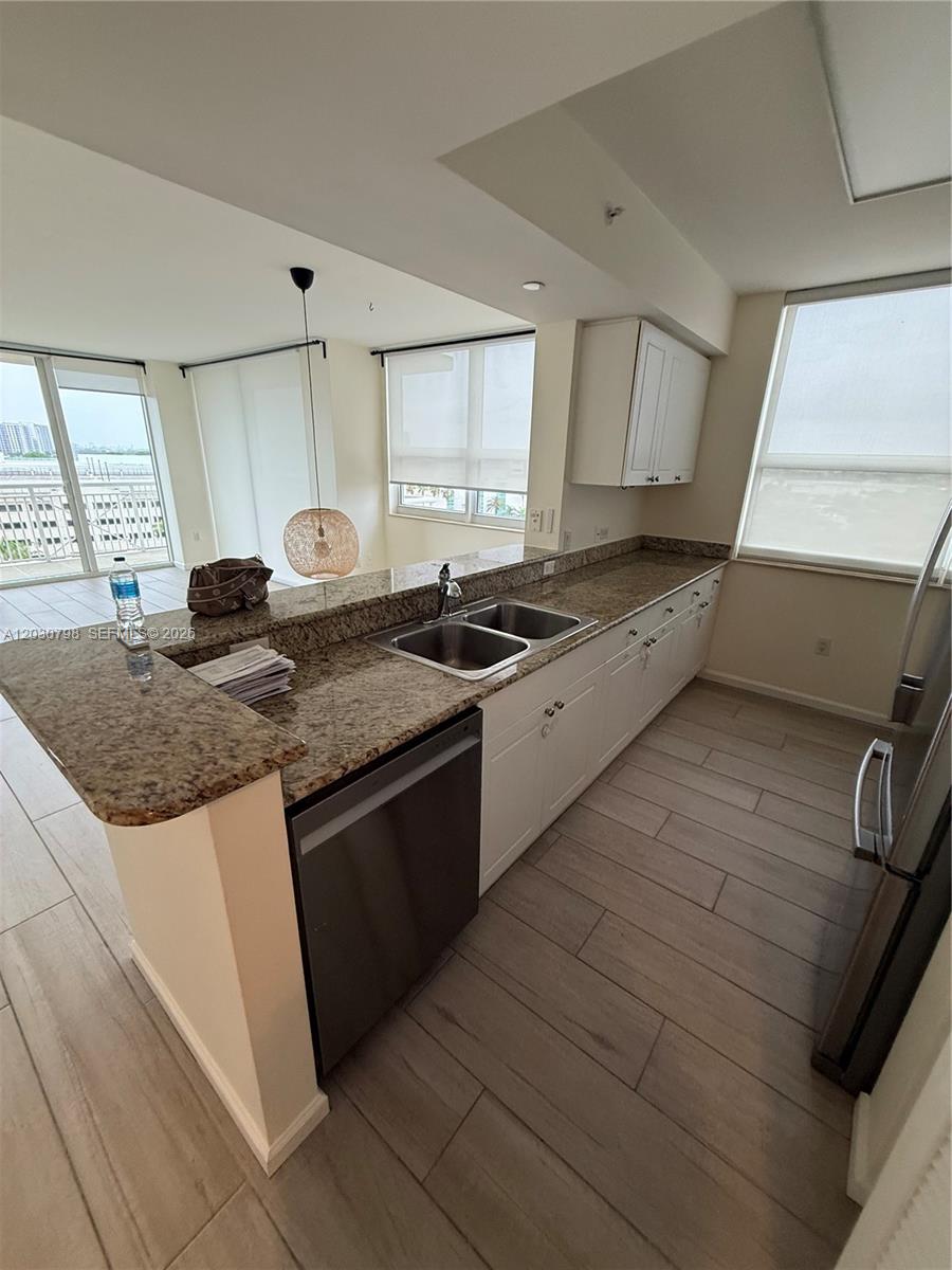 19501 W Country Club Dr 809