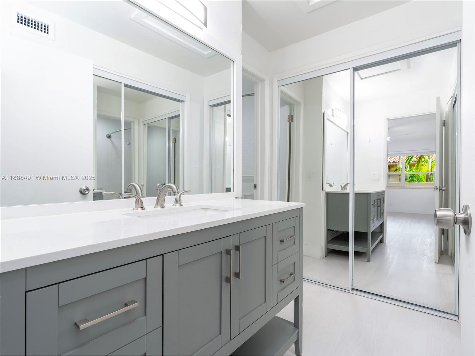 EVERGLADE LAND SALES CO - Residential Lease