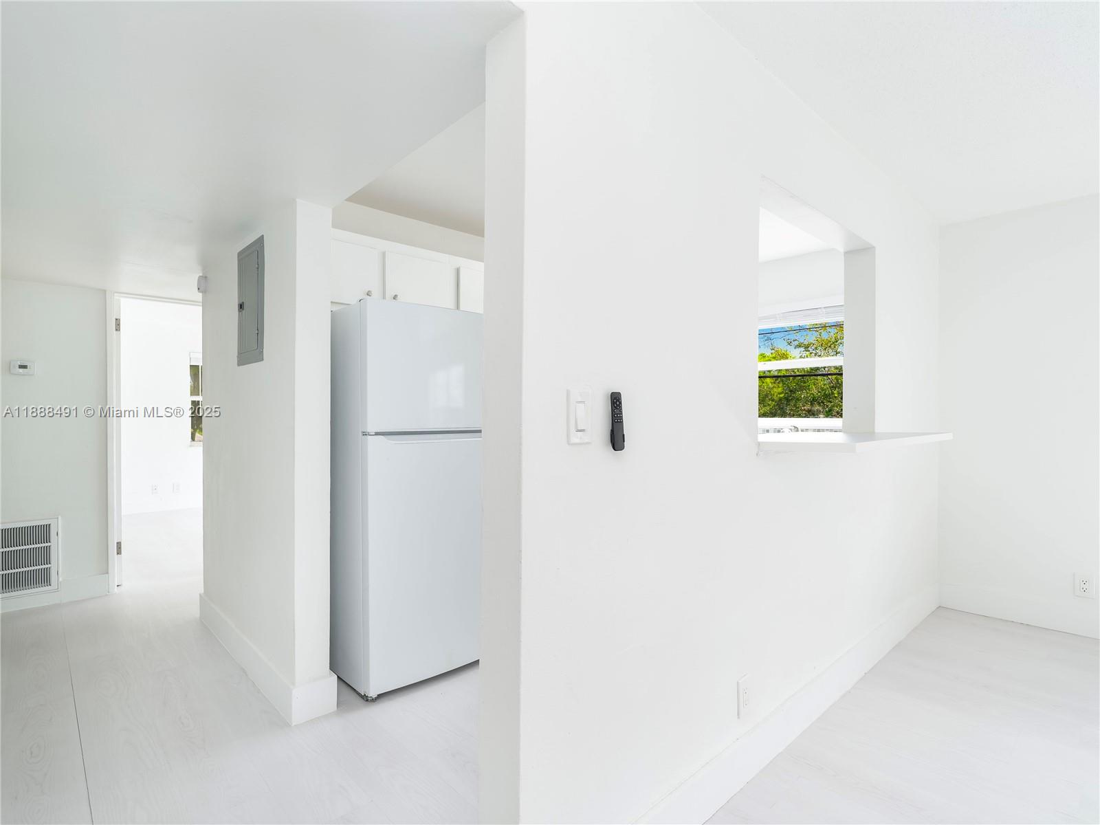 EVERGLADE LAND SALES CO - Residential Lease